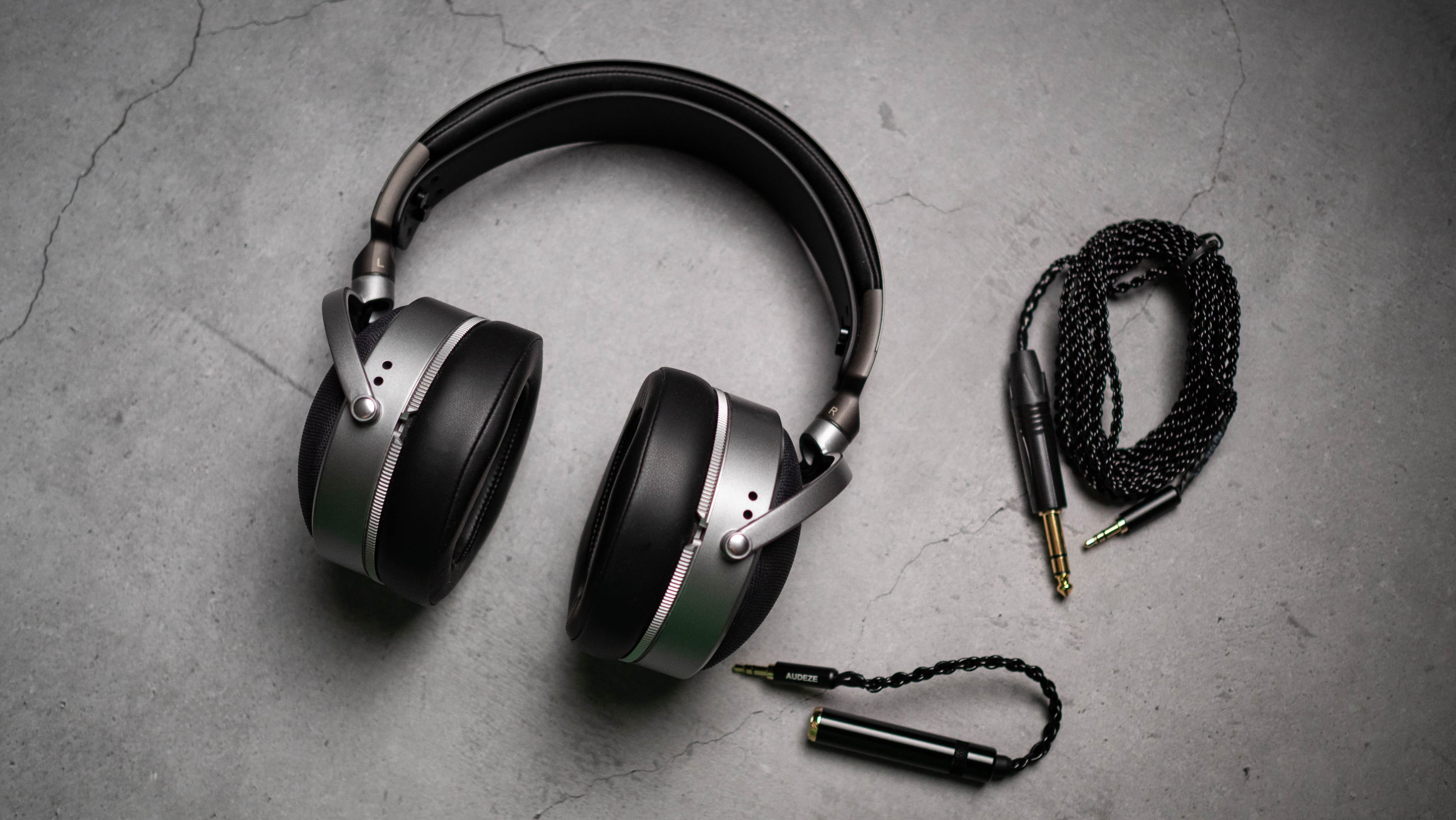 Audeze LCD-S20: Tai nghe planar tầm trung đáng mua nhất hiện nay?
